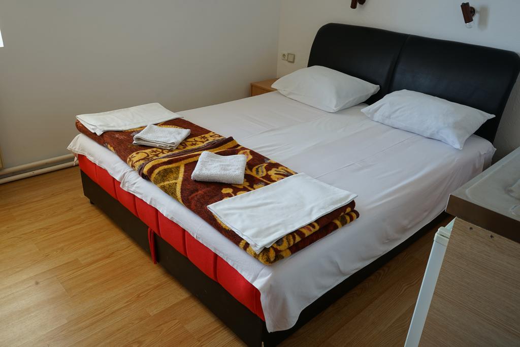 Lovac II Hotel Zabljak  Ngoại thất bức ảnh